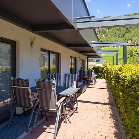 Mare Apartament *