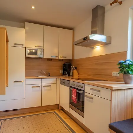 Mare Apartament *